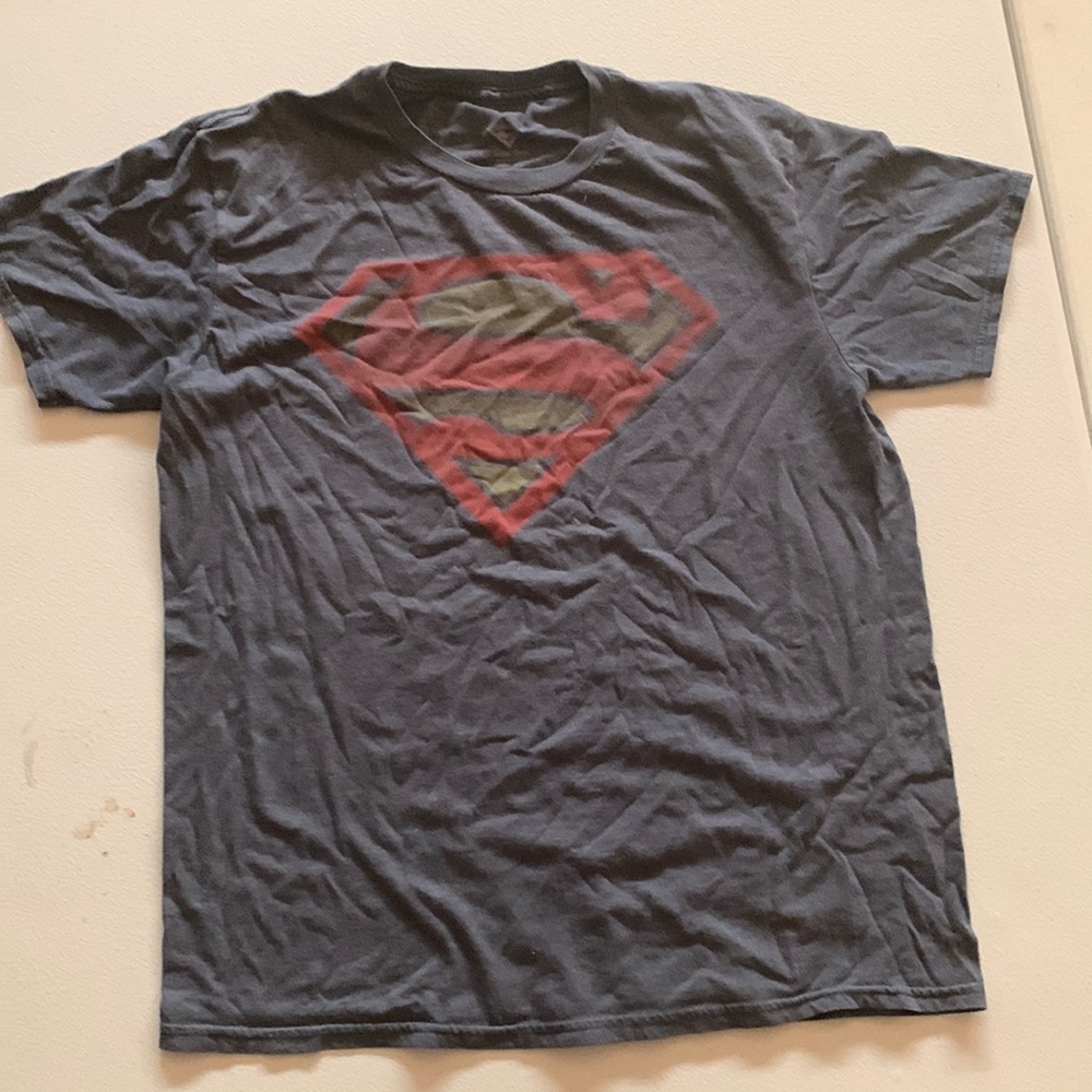 Superman short sleeved men’s medium tee